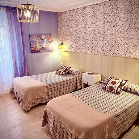 Hostal Boutique Puerta Del Sol Торрелавега Екстер'єр фото
