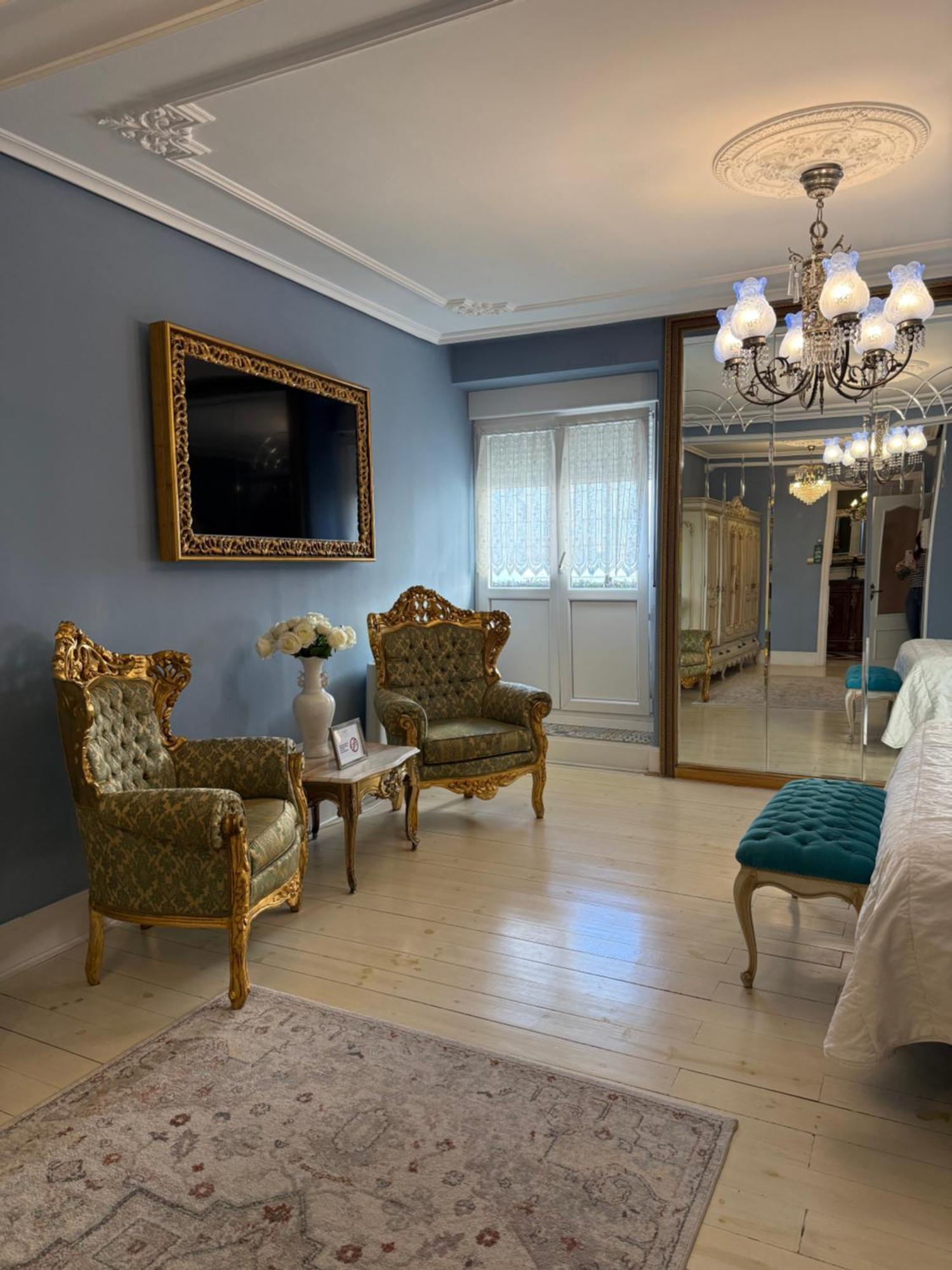 Hostal Boutique Puerta Del Sol Торрелавега Екстер'єр фото