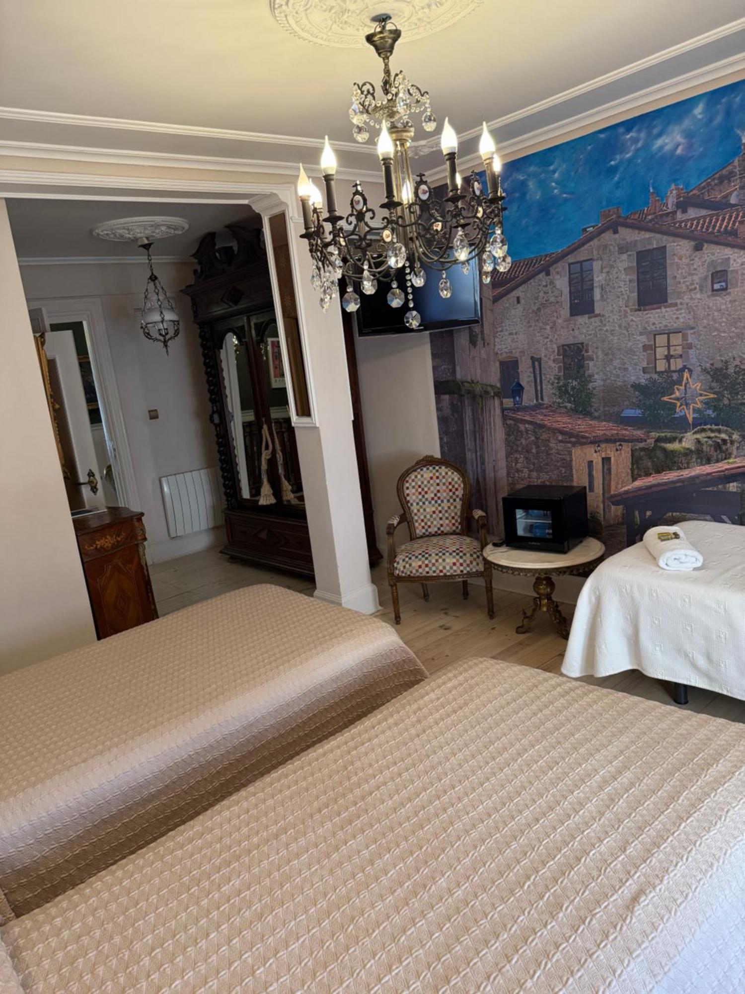 Hostal Boutique Puerta Del Sol Торрелавега Екстер'єр фото