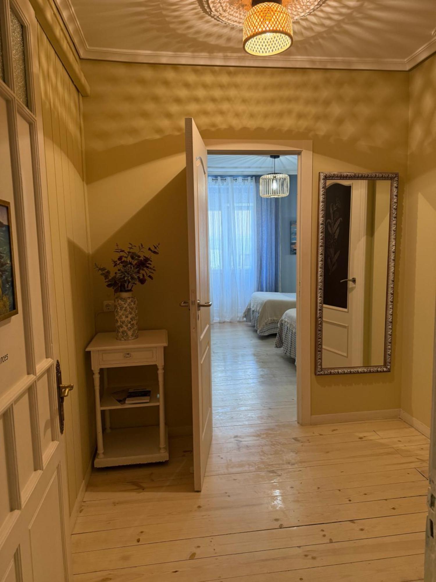 Hostal Boutique Puerta Del Sol Торрелавега Екстер'єр фото
