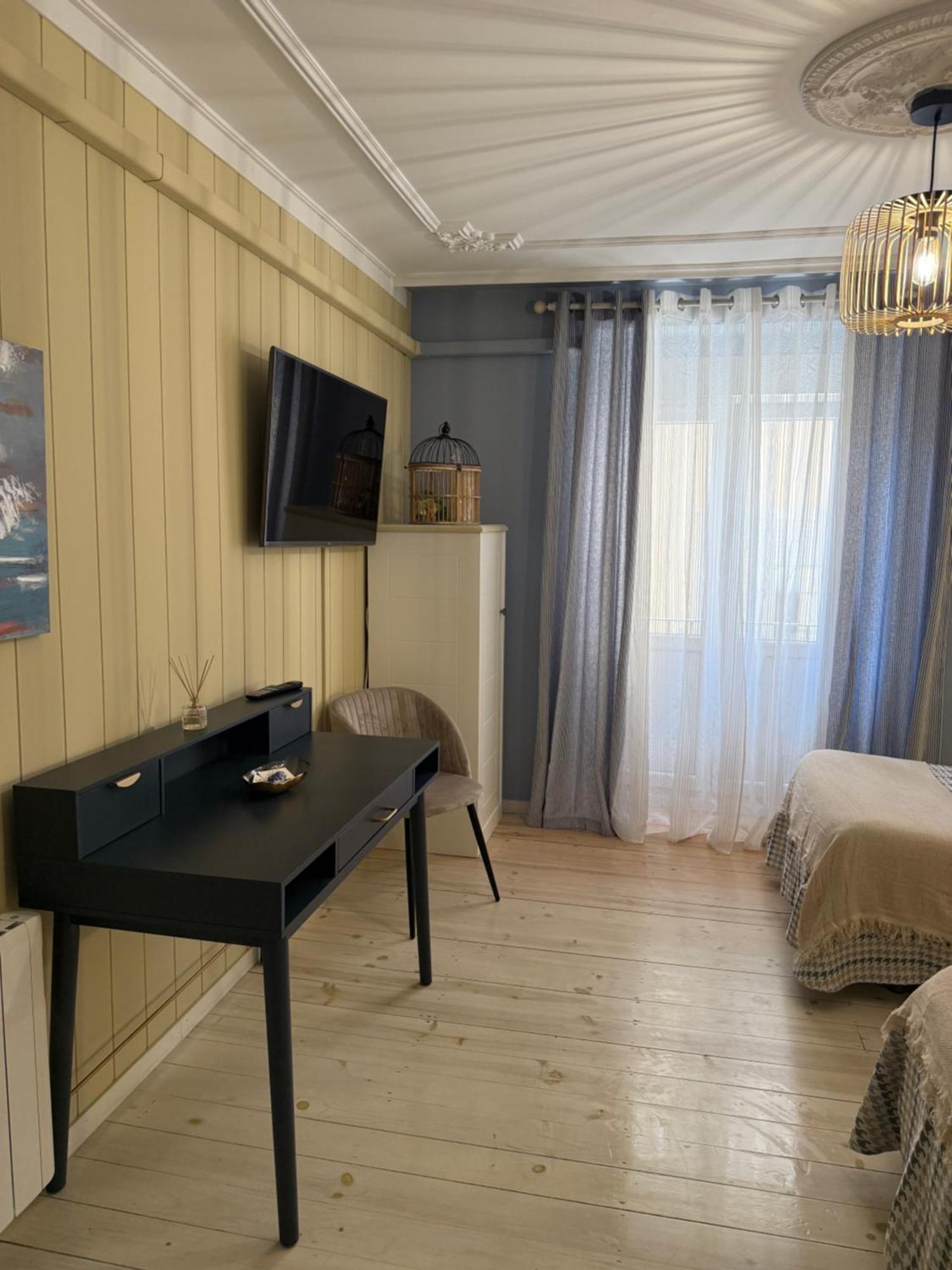 Hostal Boutique Puerta Del Sol Торрелавега Екстер'єр фото
